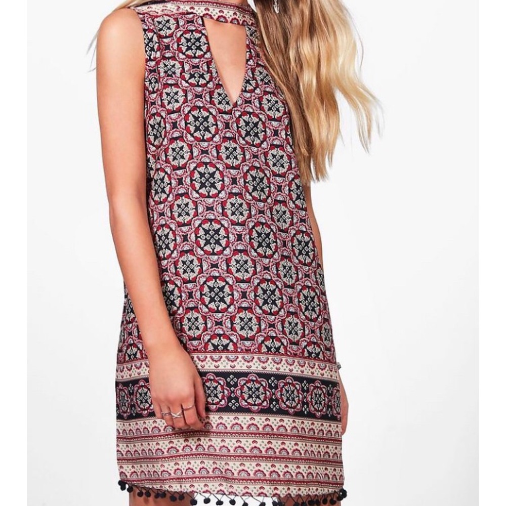 V neck choker dress
